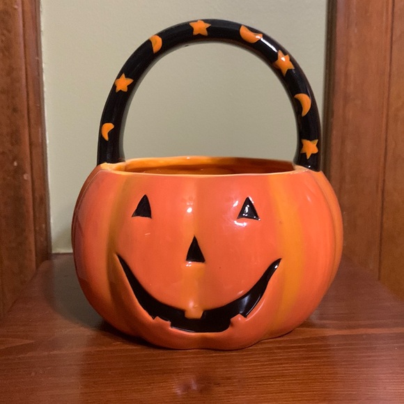 HALLOWEEN 🎃- Breakable Pumpkin Basket - Picture 1 of 7